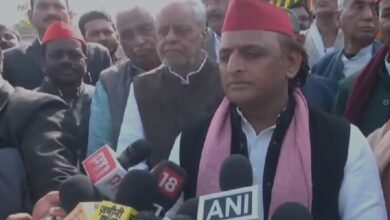 Akhilesh Yadav Statement on yogi cabinet meeting in Kumbh